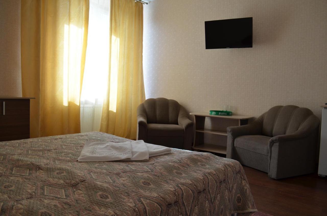 Hotel Gostiniy Dvor Vínnytsia Exterior foto