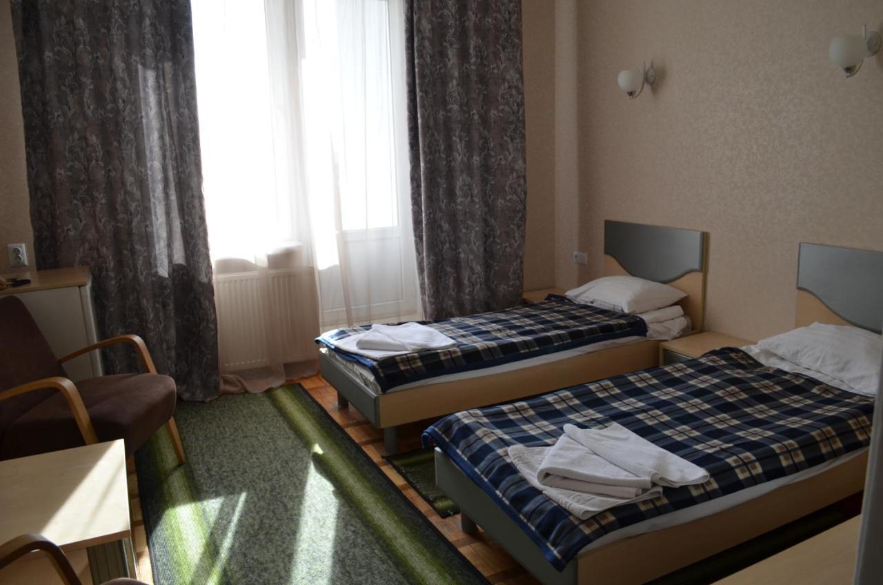 Hotel Gostiniy Dvor Vínnytsia Exterior foto