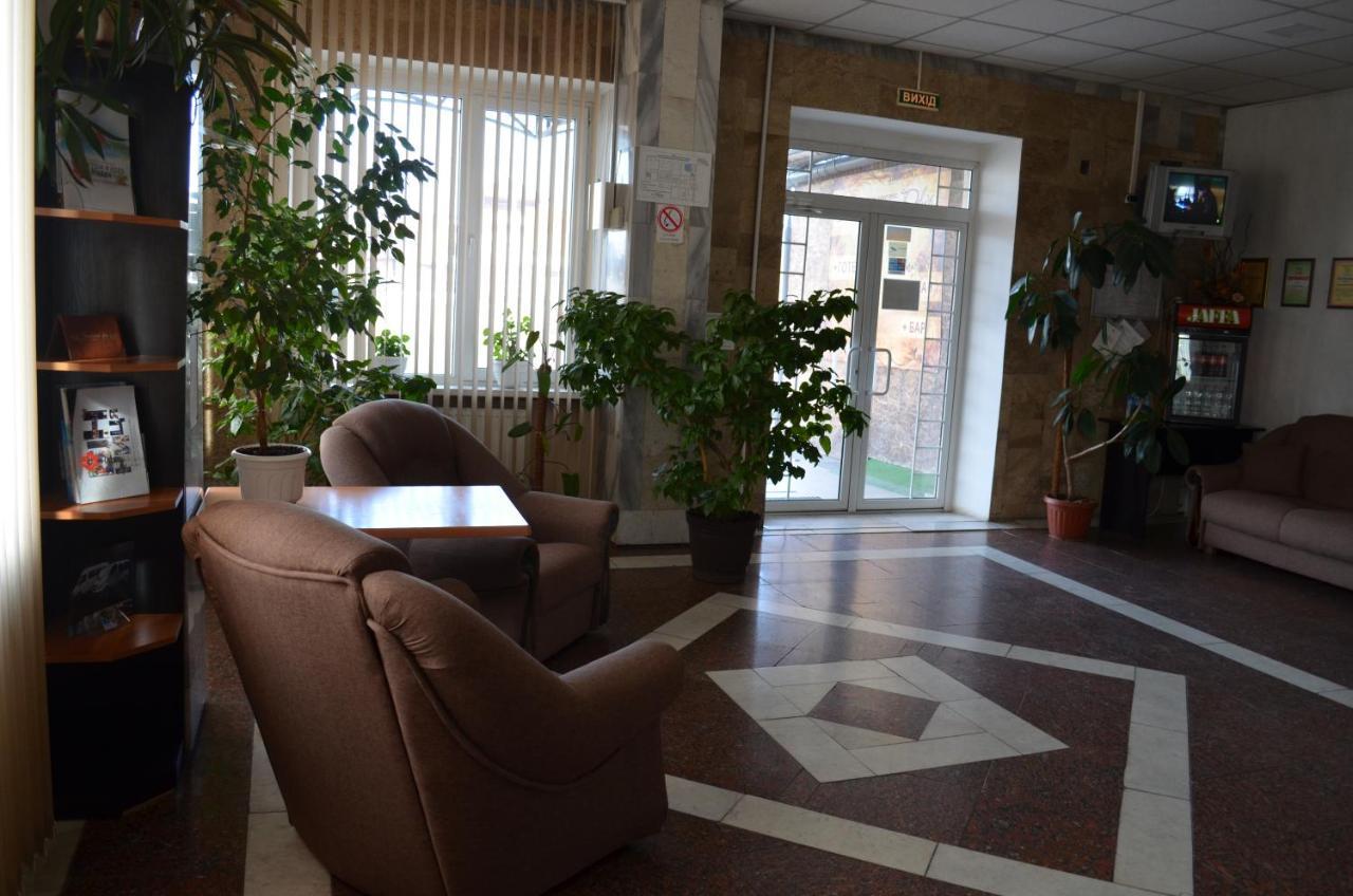 Hotel Gostiniy Dvor Vínnytsia Exterior foto